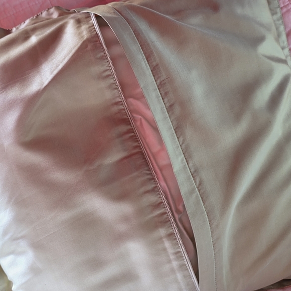 Jim Thompson Elephant Design Silk Pillow - Picture 7 of 11